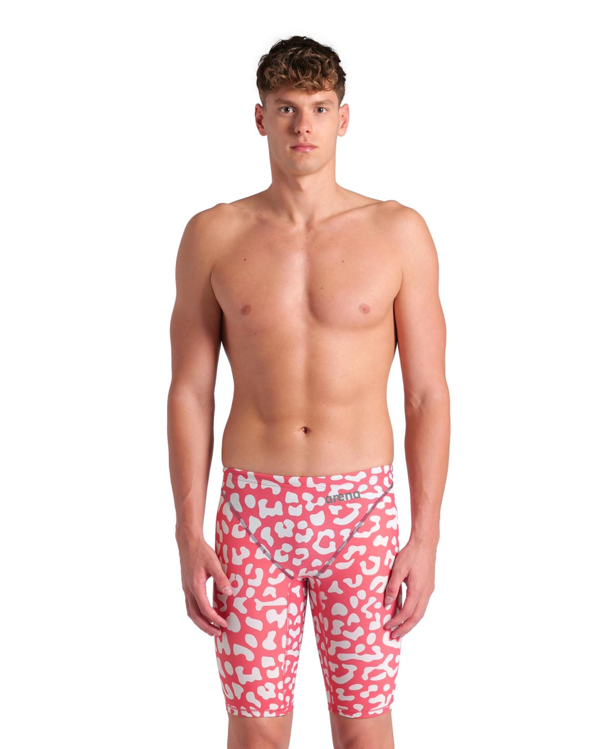Leopard coral-