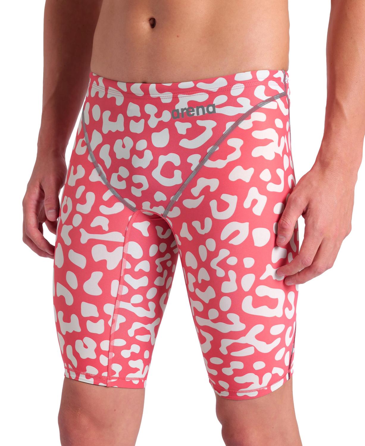 Leopard coral-